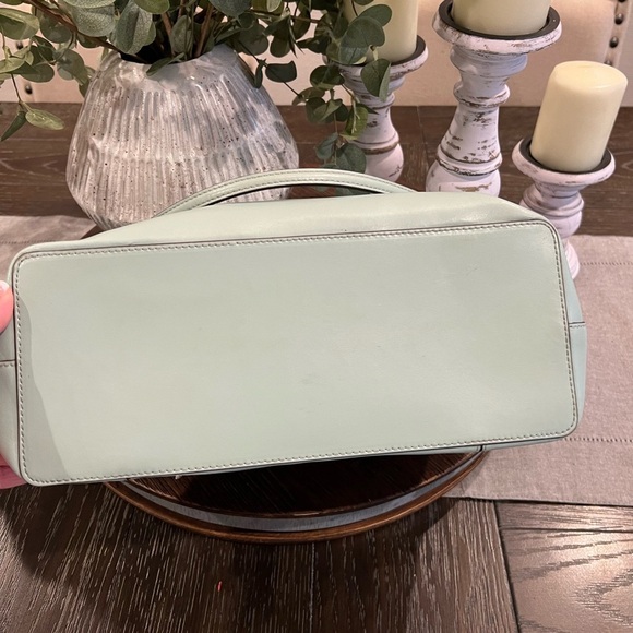 Kate Spade New York Ray Large Pocket Tote - EUC - Picture 11 of 15